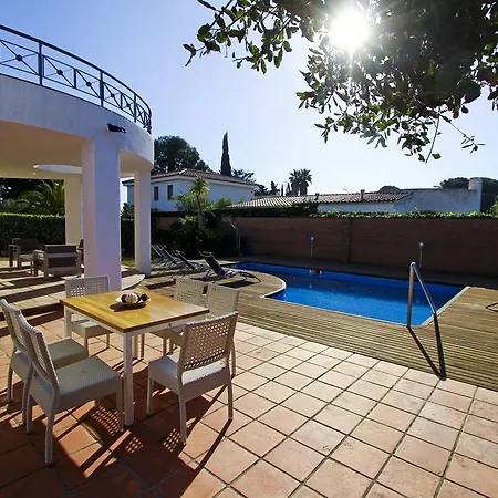 Villa Santorini *